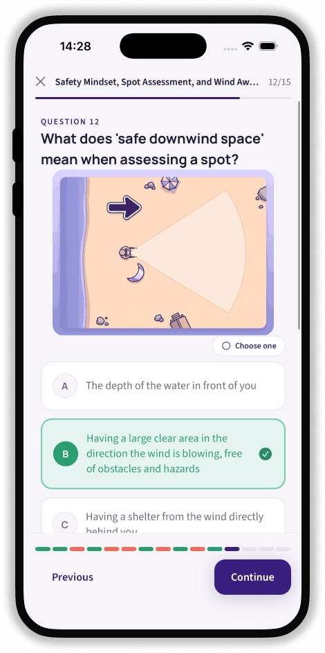 SailQuiz mobile app visual question about navigation lights and shapes